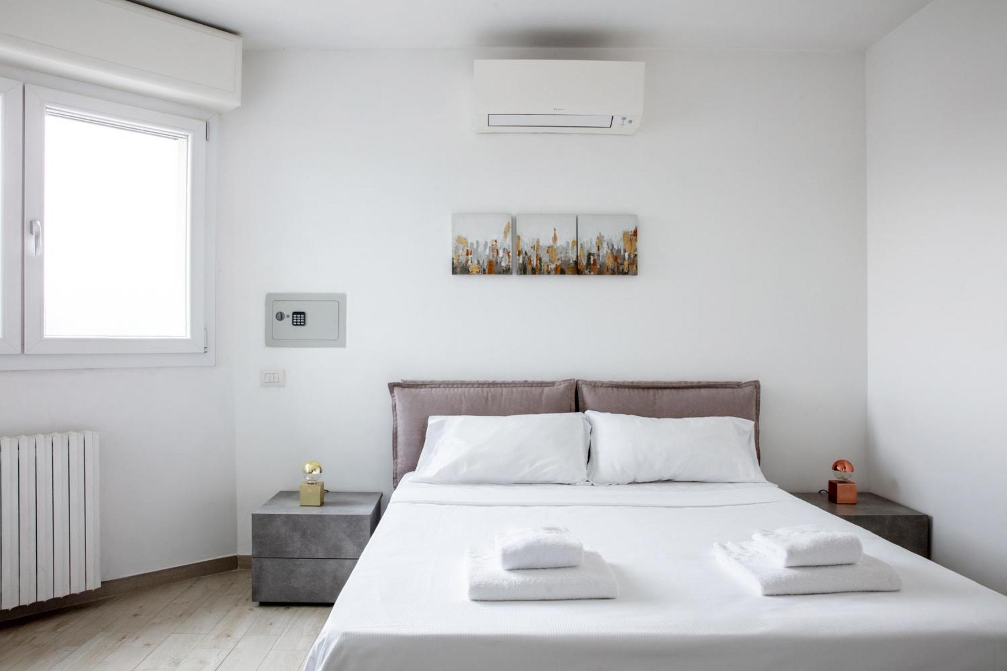 Dehomes - Porta Genova Luxury Stay Milano Exteriör bild